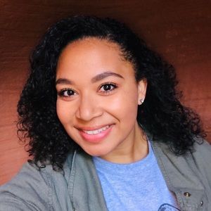 Meet your Posher, Whitney